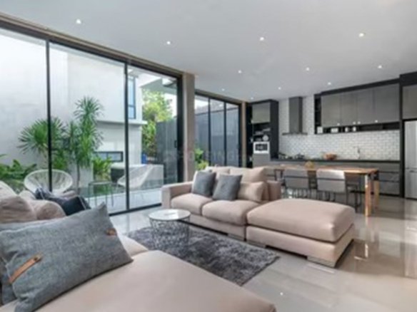 4bhk+4T+ 2900 sq.ft. Sq-ft Flat For Sale Sector 80, Gurgaon